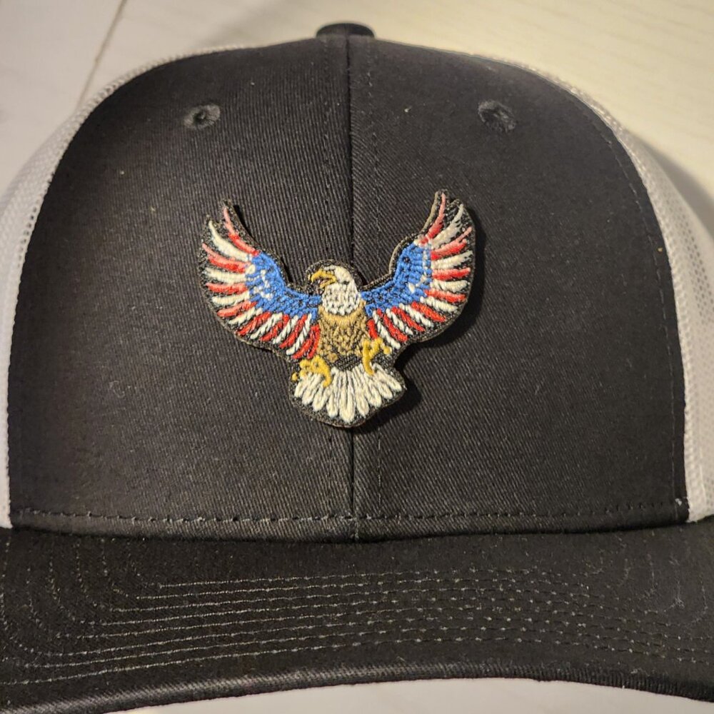Flagged American Eagle Patched Black/White Mesh Low Profile Snapback Trucker Hat - Picture 3 of 4